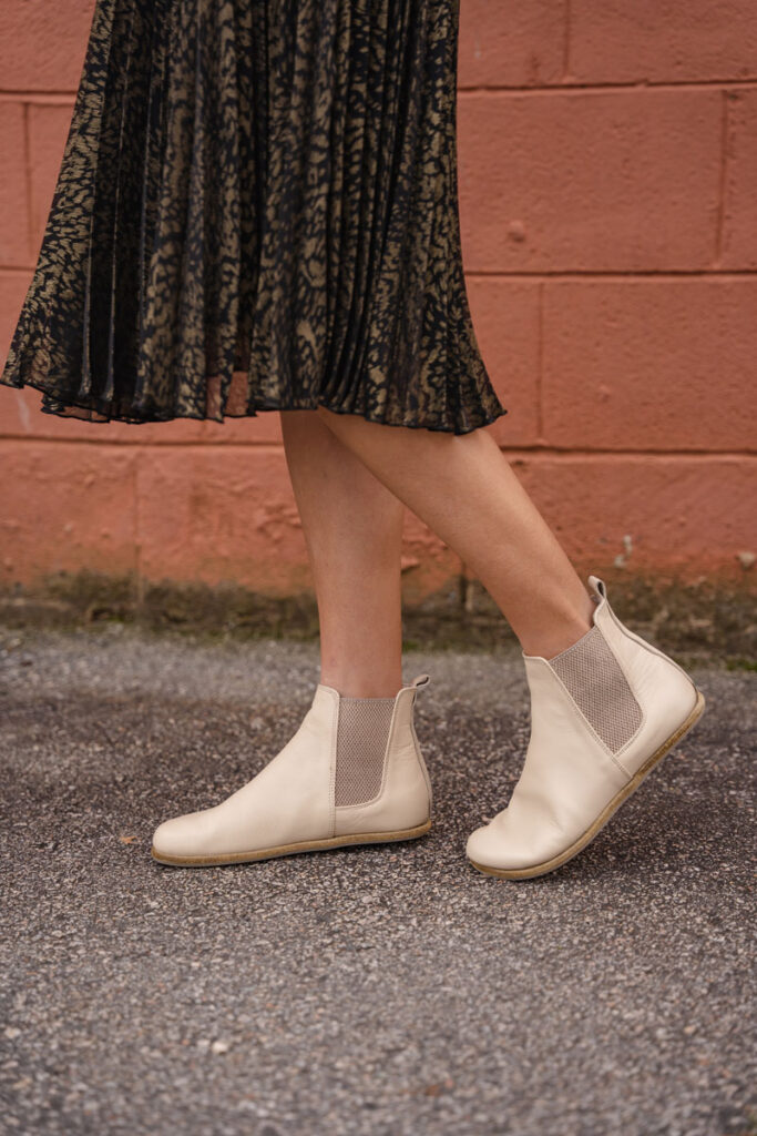 Feelbarefoot Chelsea Boots are handmade barefoot shoes