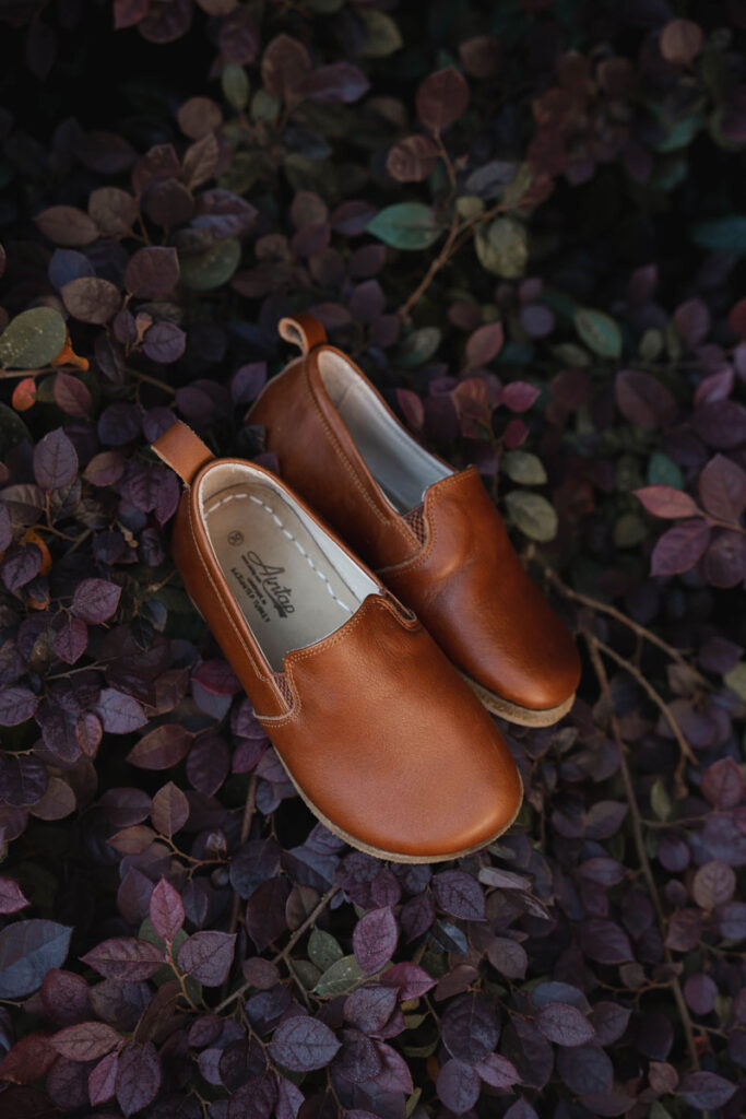 Feelbarefoot Barefoot dress shoes for kids