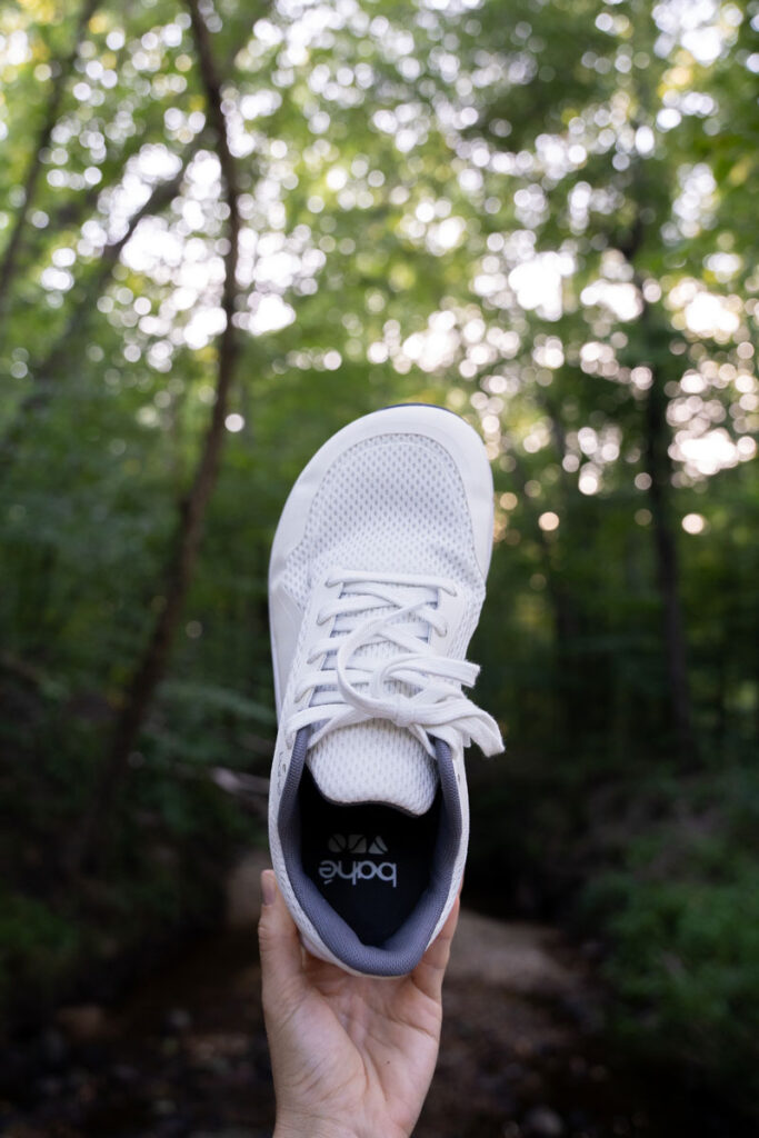 Wide, foot-shaped toe box of the Bahe barefoot running shoes