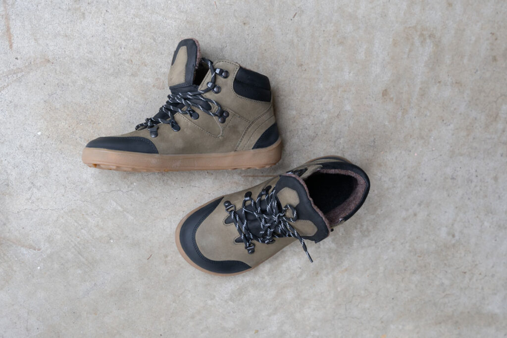 BeLenka Ranger Boots are barefoot boots for hiking and winter