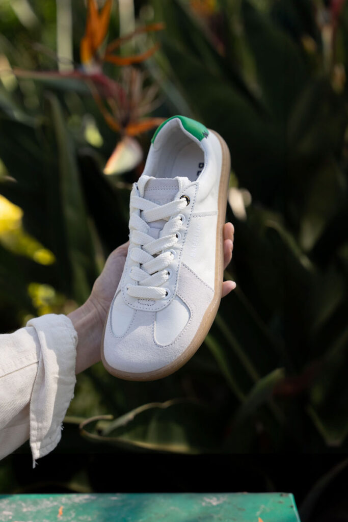 Blusun barefoot shoes with retro design