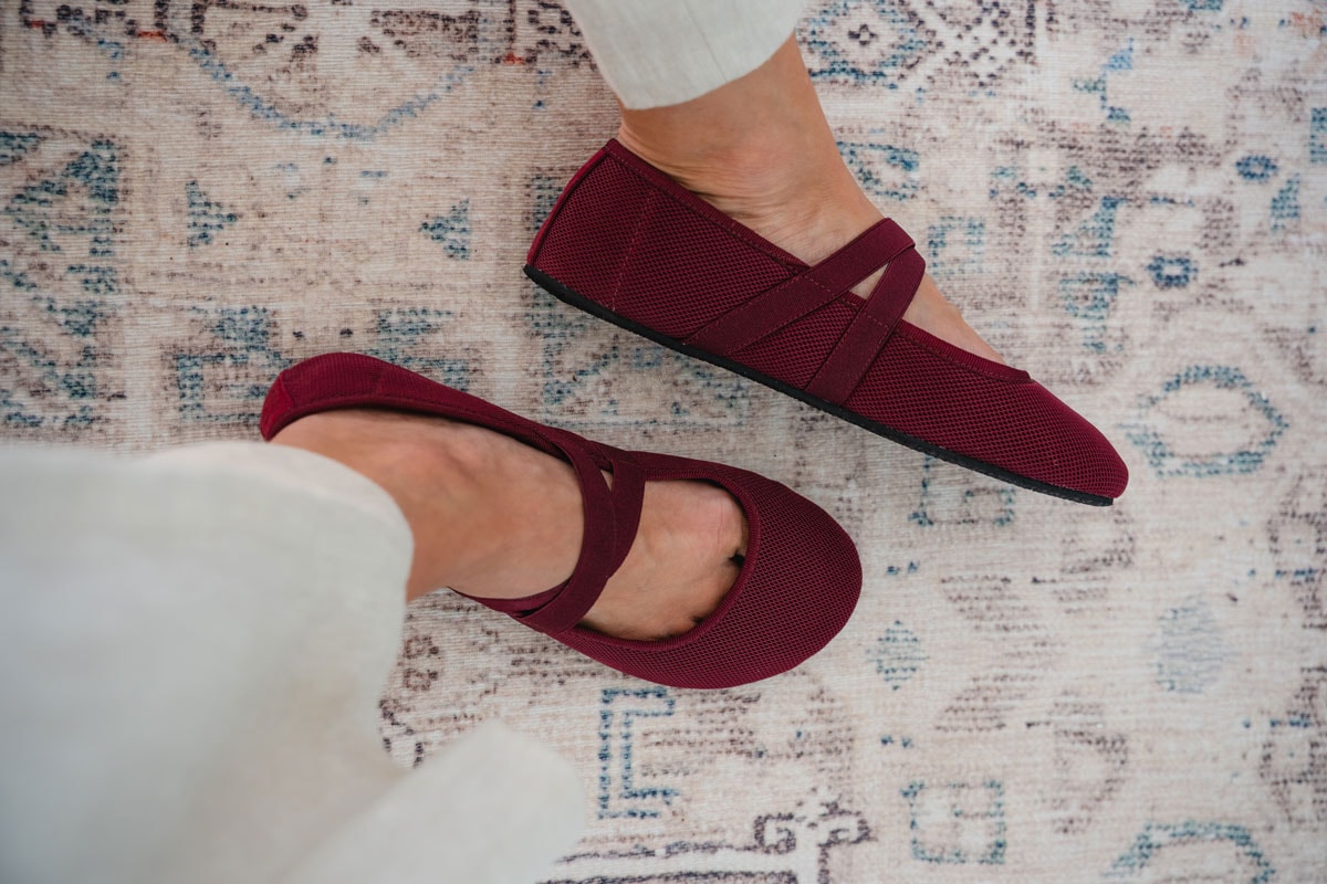 Clotsy barefoot ballet flats
