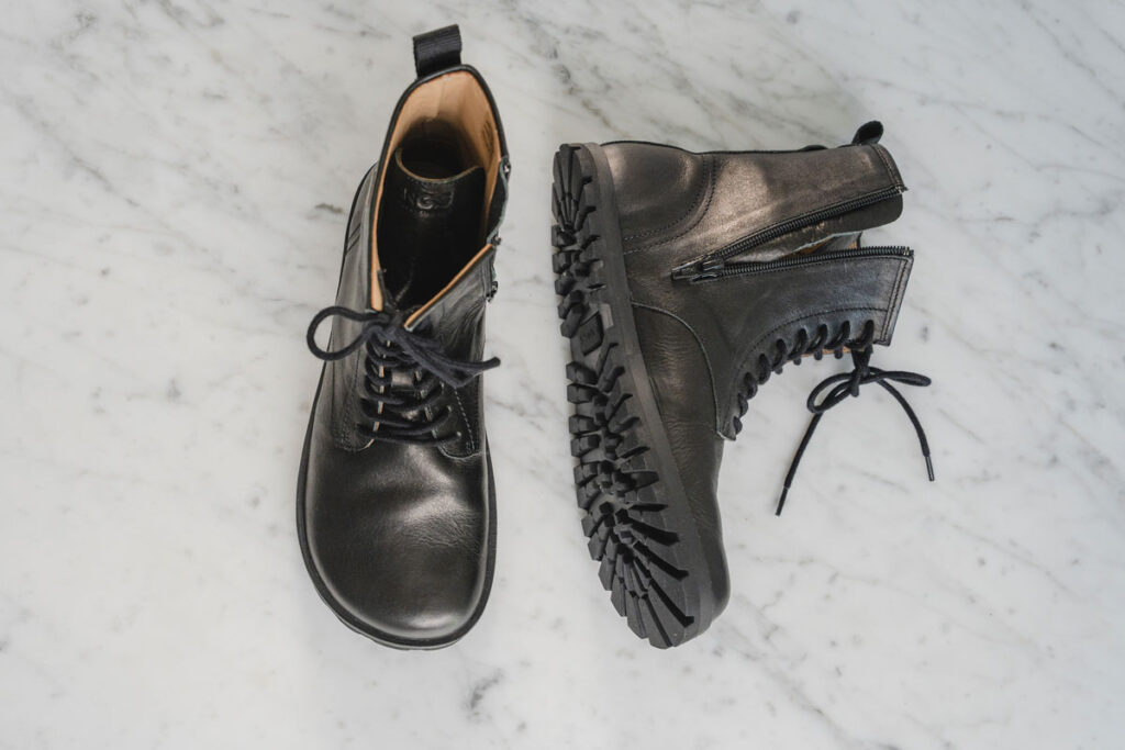 Lang.S Kombat, Wide Toe Box Combat boots