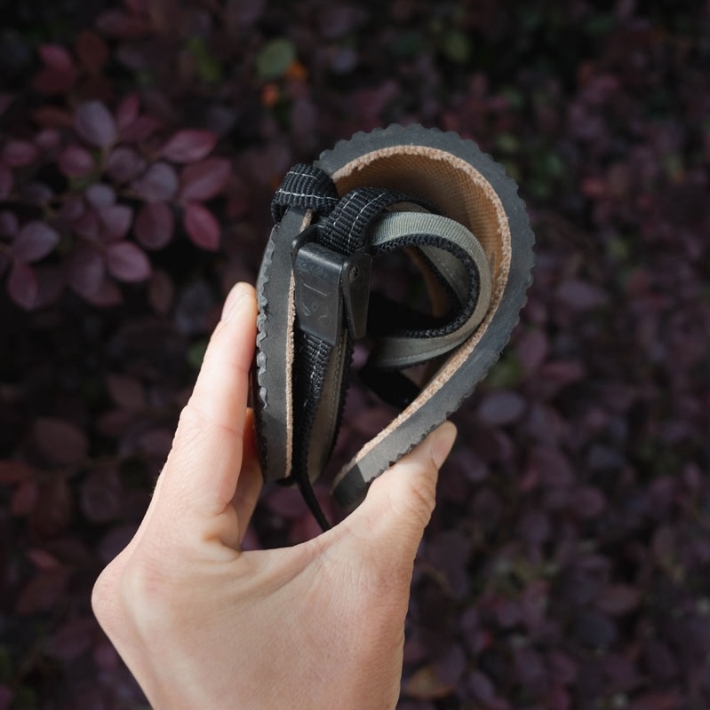 Flexibility of Earth Runners Hiking Sandals