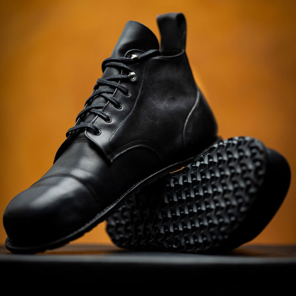 Gaucho Ninja barefoot steel toe safety boots