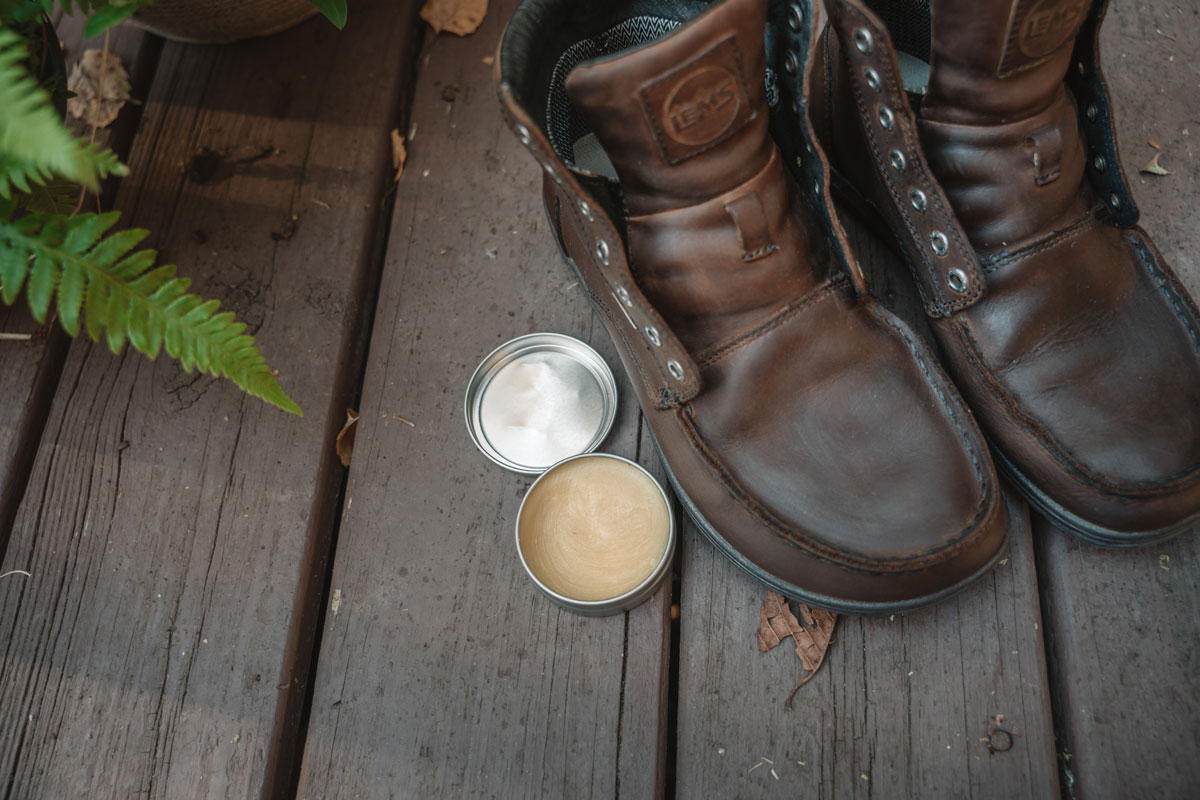 Use otter wax to waterproof barefoot leather boots