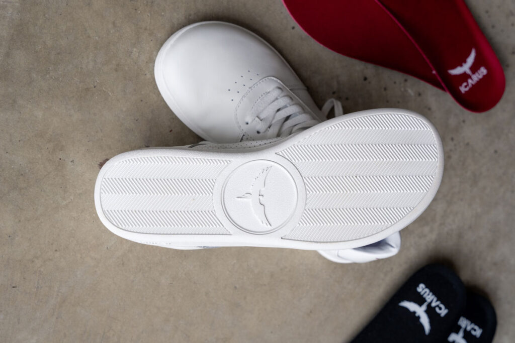 Icarus Footwear | Men's leather barefoot sneakers with a wide toe box