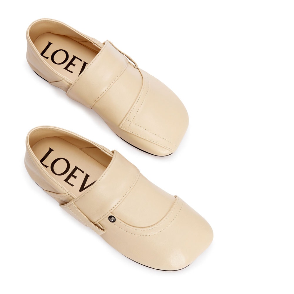 Loewe flats with wide toe box