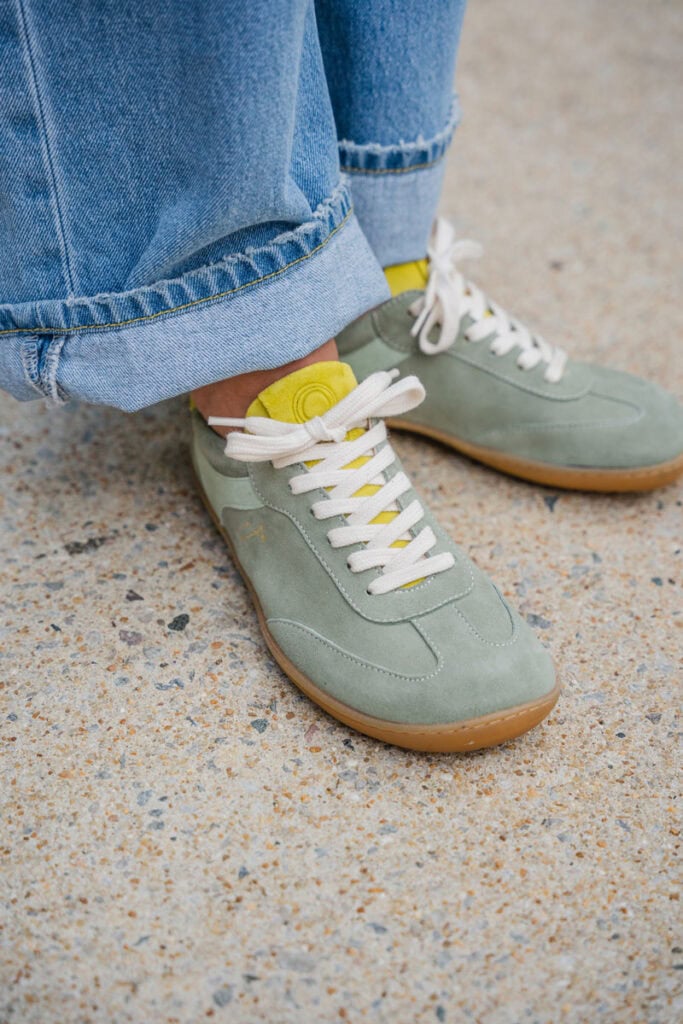 Mukishoes Lyra, light green barefoot sneaker alternatives to the Adidas Samba