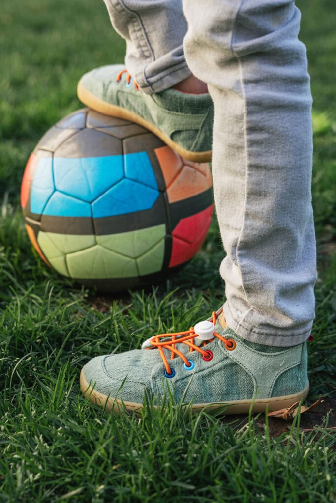 Mukishoes Moss, bright and colorful barefoot shoes for kids