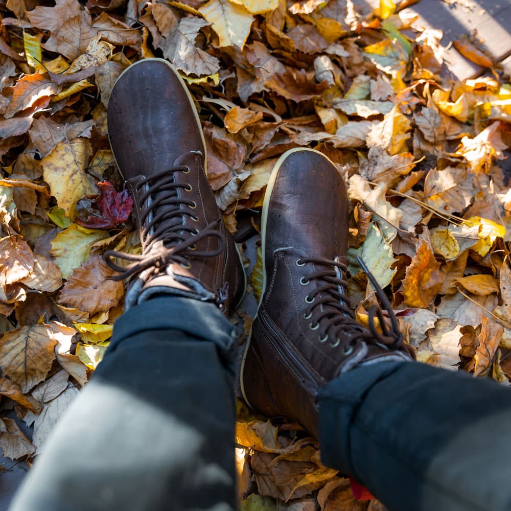 Mukishoes Quercus boots are hightop barefoot winter boots
