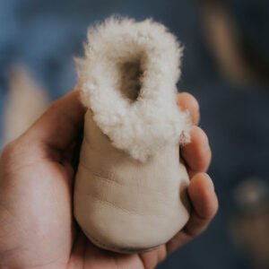 Nui Organics Kina baby booties