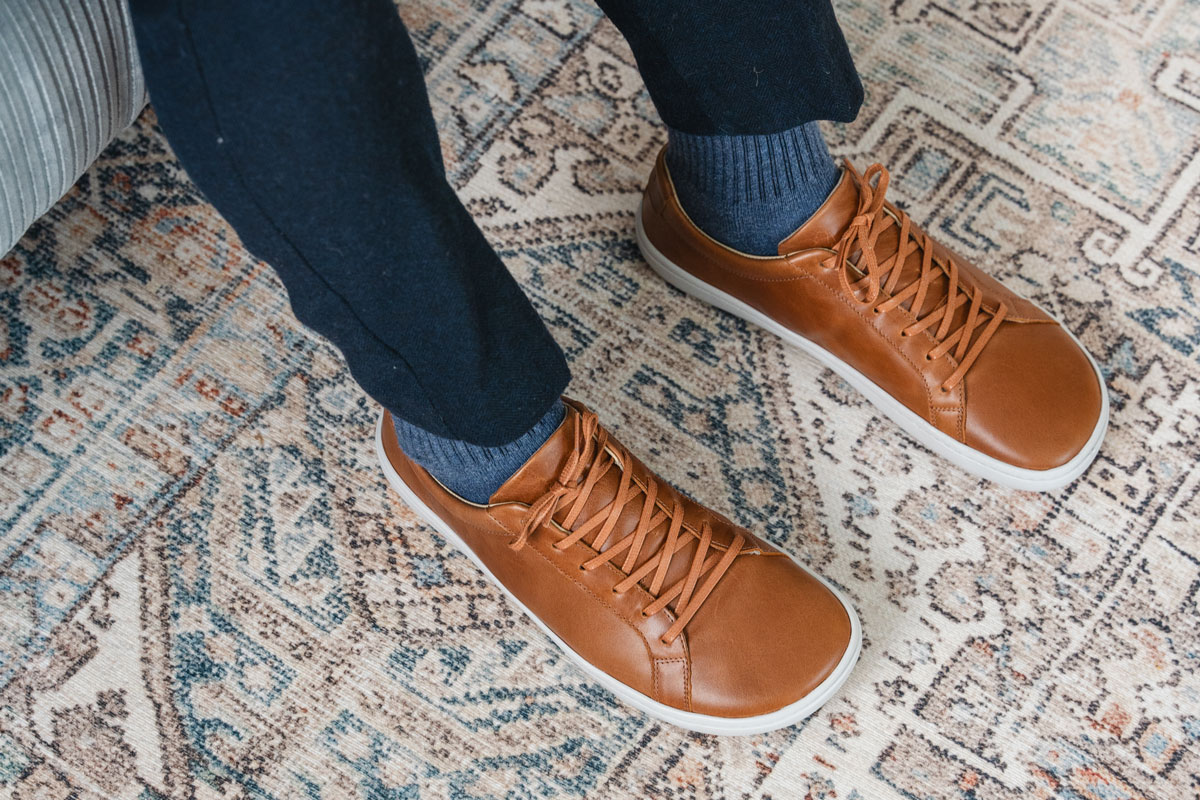 Origo Men's barefoot sneakers to wear to the office
