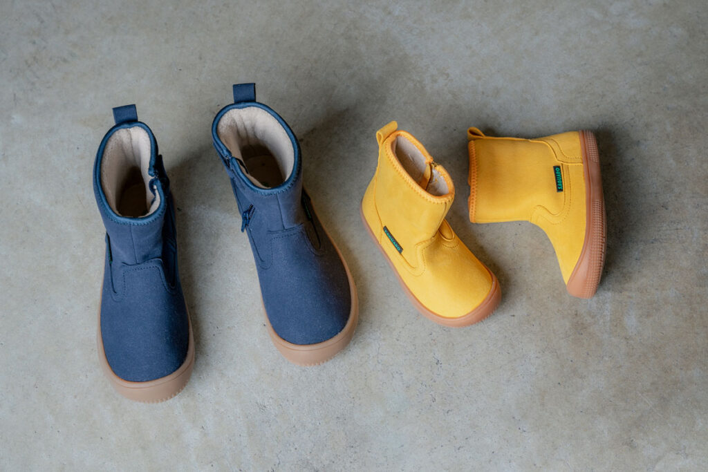 Saguaro Jumpy Boots, barefoot winter boots for kids