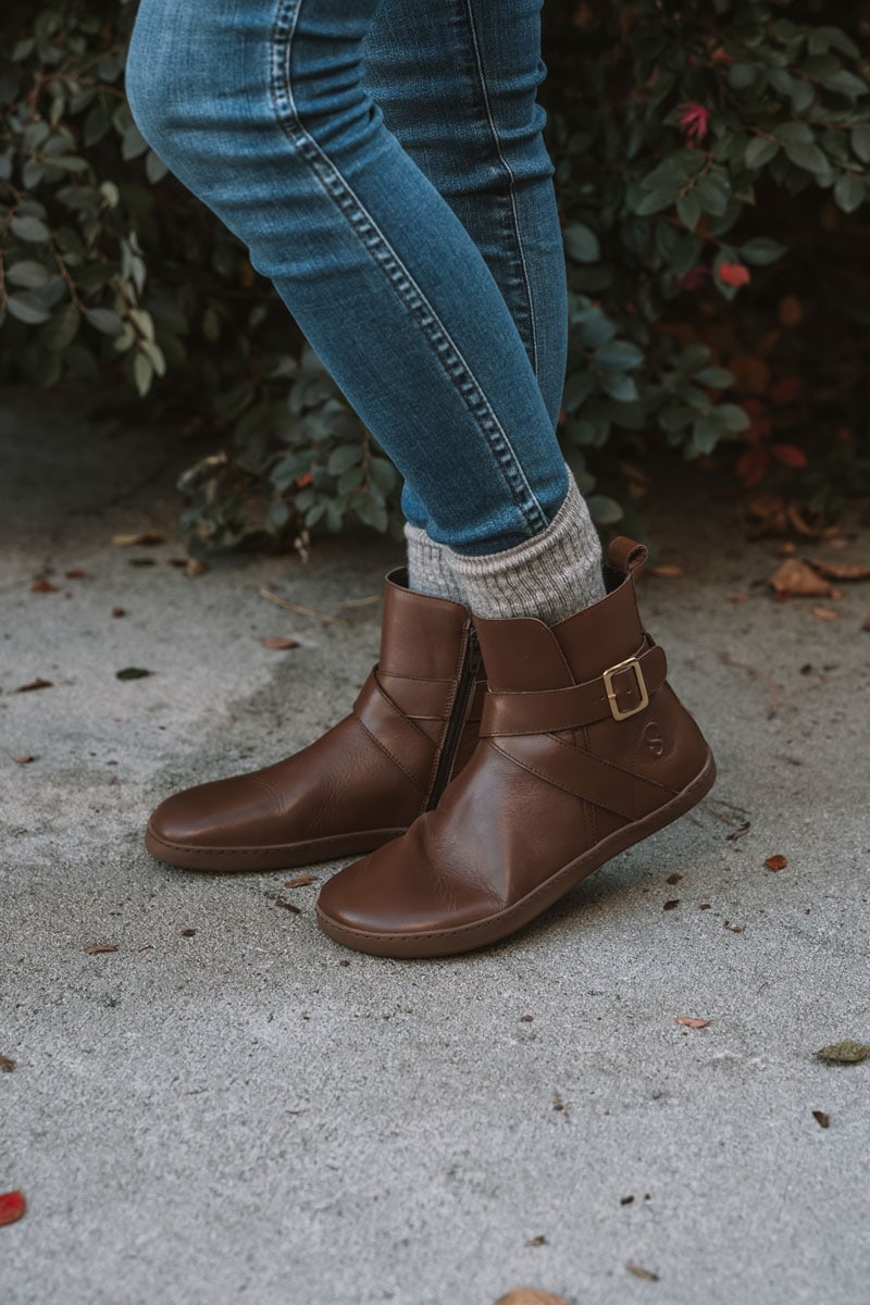 Shapen Barefoot Chelsea boots for women