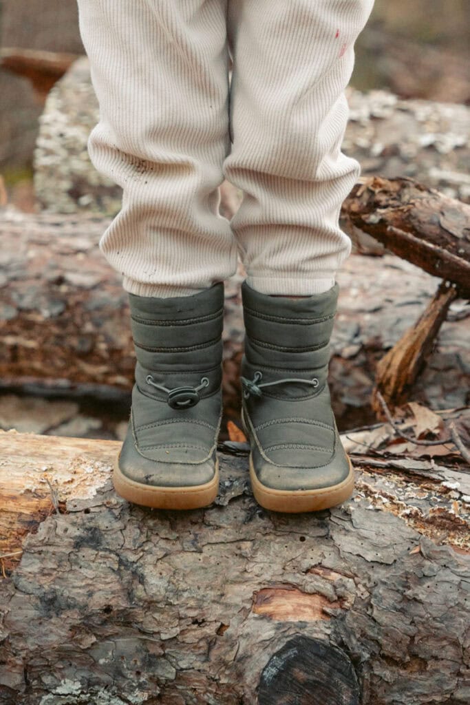 Shapen Frosty barefoot boots for toddlers