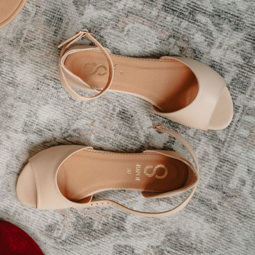 Shapen Lily barefoot sandals for women