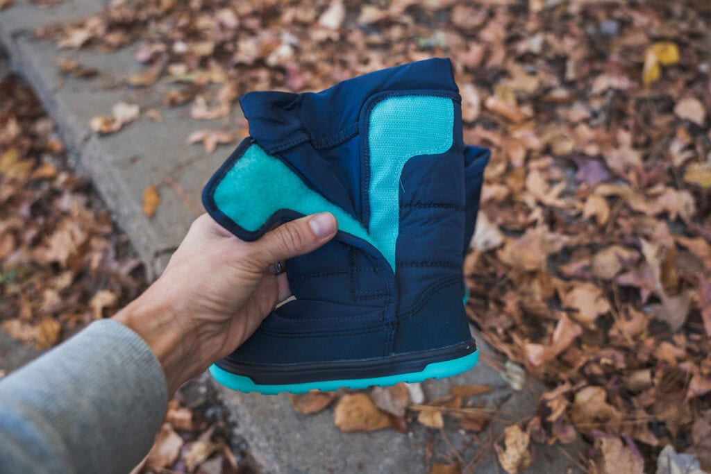 Ten Little Minimalist Snow Boots for kids