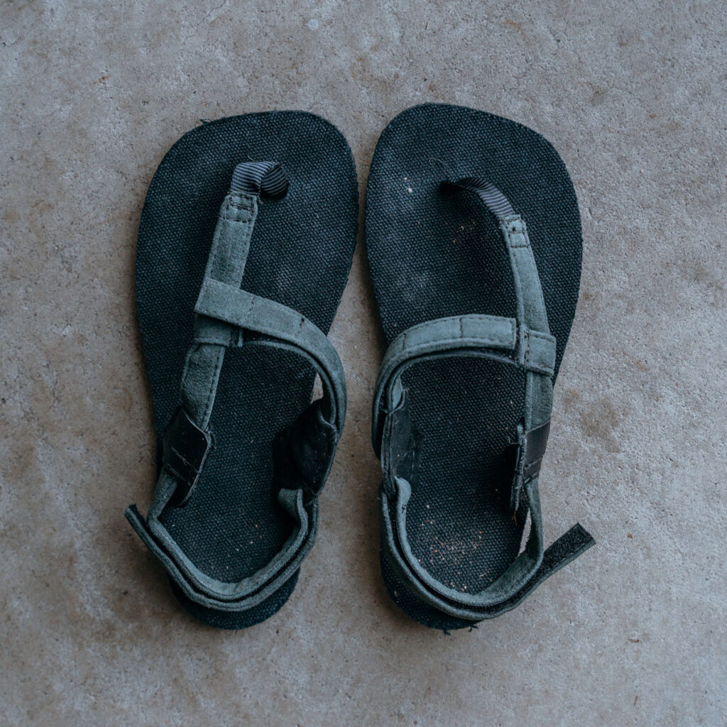 Toetem barefoot hiking sandals