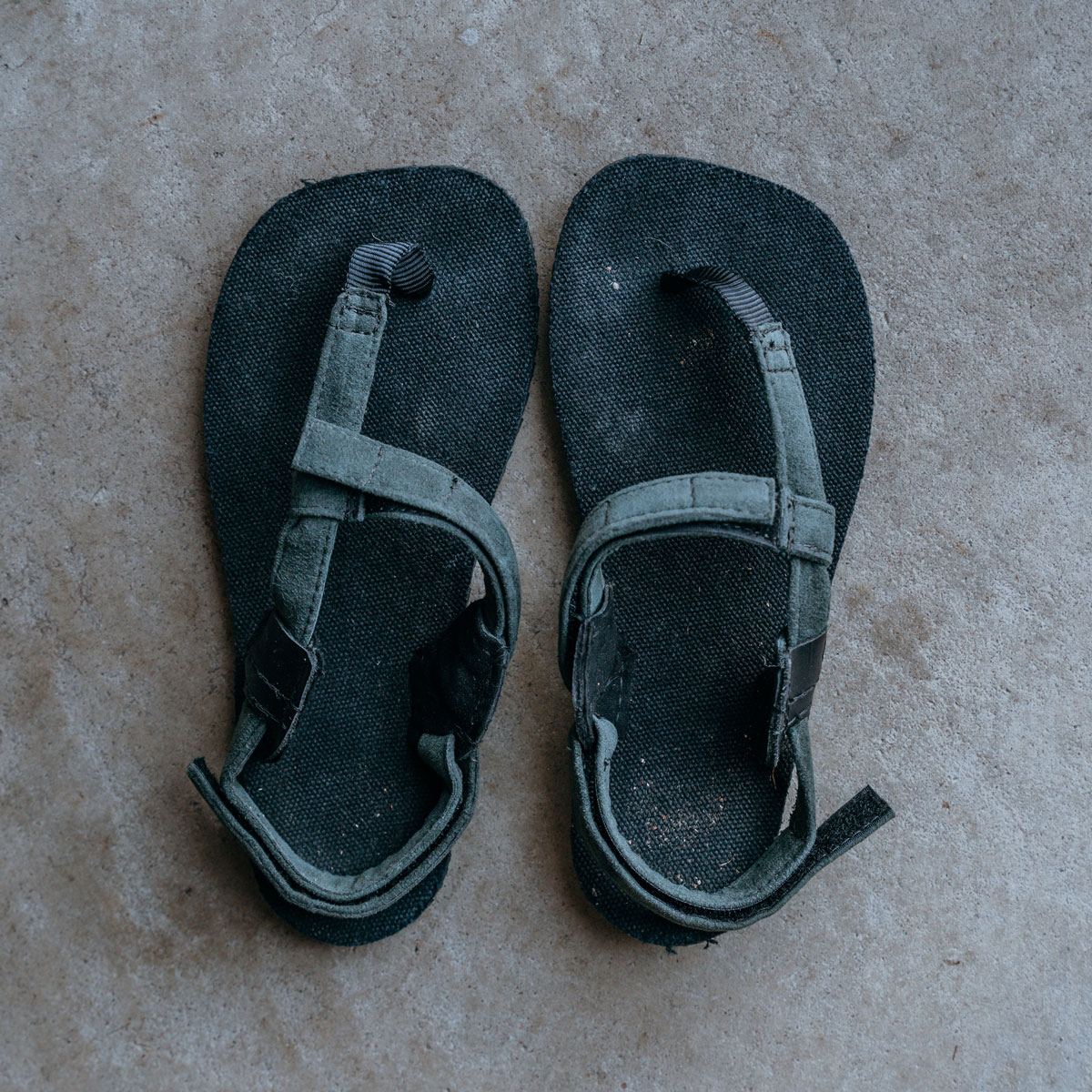 Toetem barefoot hiking sandals