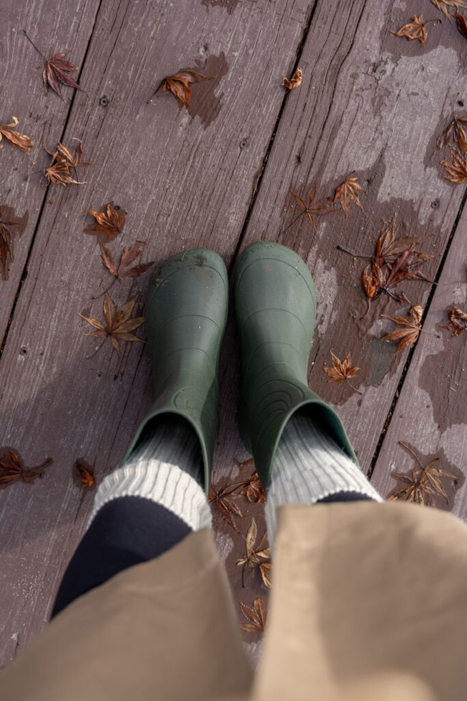 Wildling Ranidae barefoot rubber rain boots