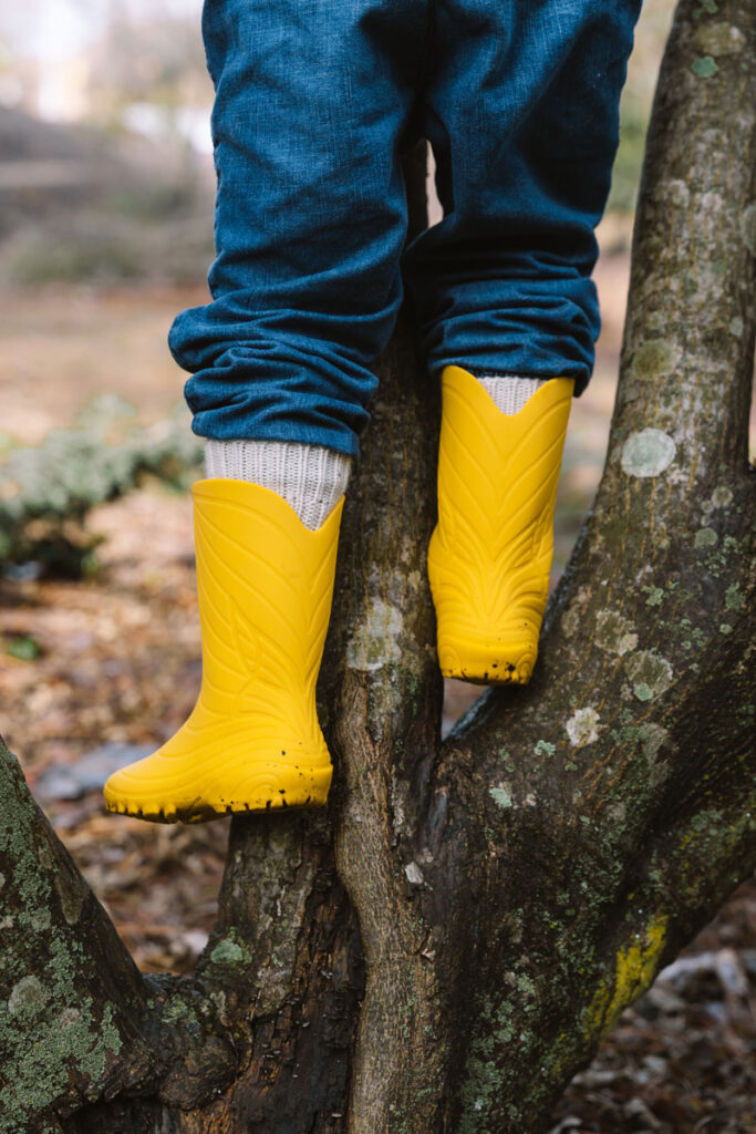 Wildling Ranidae barefoot rubber rain boots