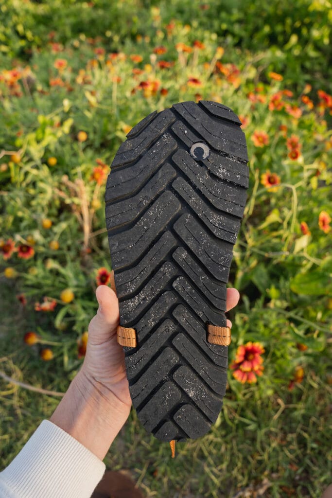 ZuZu Sandals with recycled rubber from car tires for soles
