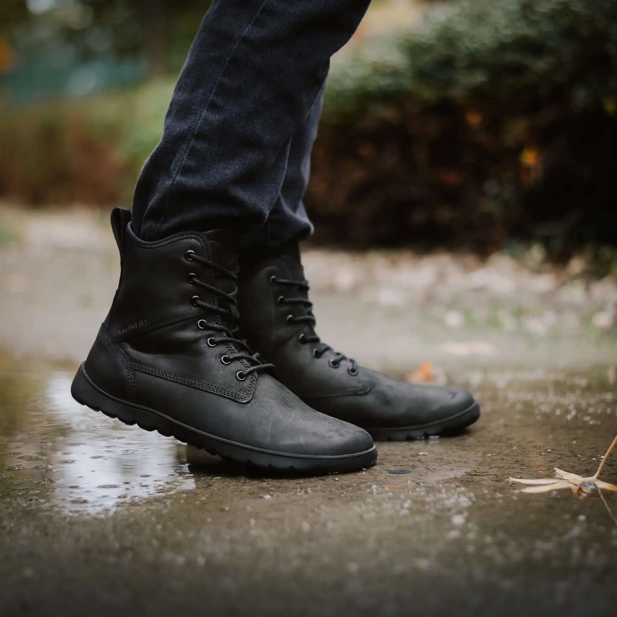Groundies Williamsburg barefoot winter waterproof boots